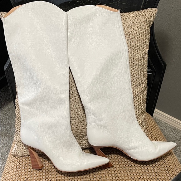 Boots SCHUTZ White Heeled Knee-High Boots leather- year round 3 1/2” heel - Picture 5 of 6